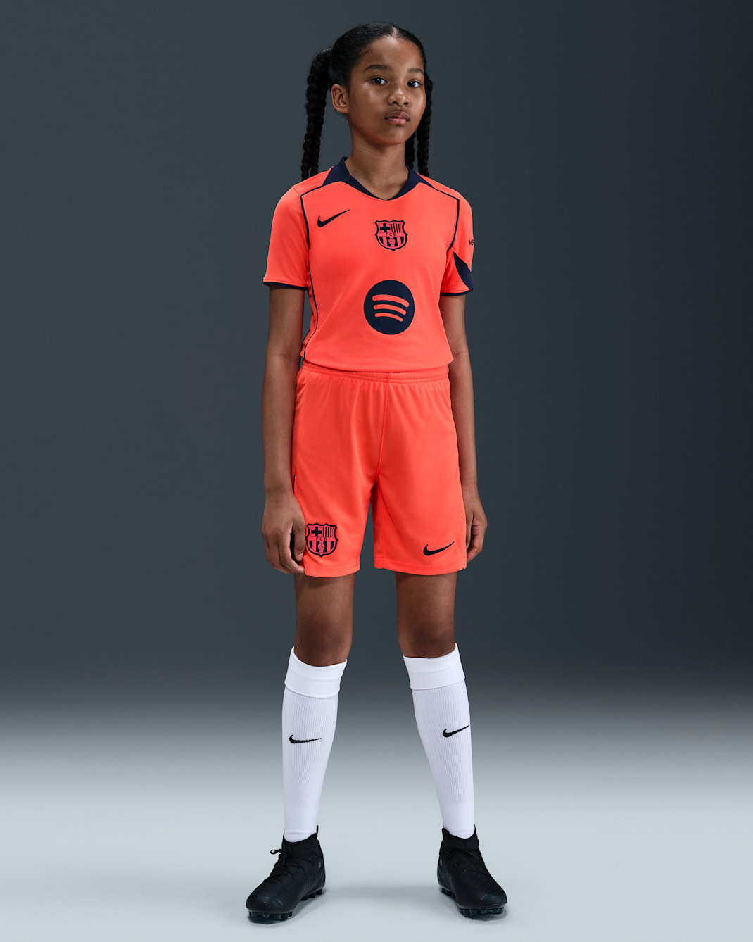 F.C. Barcelona 2025/26 Stadium Third Older Kids' Nike Dri-FIT Total 90 Football Replica Shorts - Bright Mango/Midnight Navy/Midnight Navy