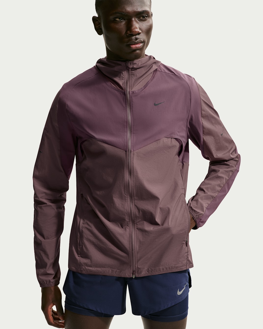 Nike Stride Plus Men's Repel Running Jacket - Dark Wine/Tattoo/Burgundy Crush