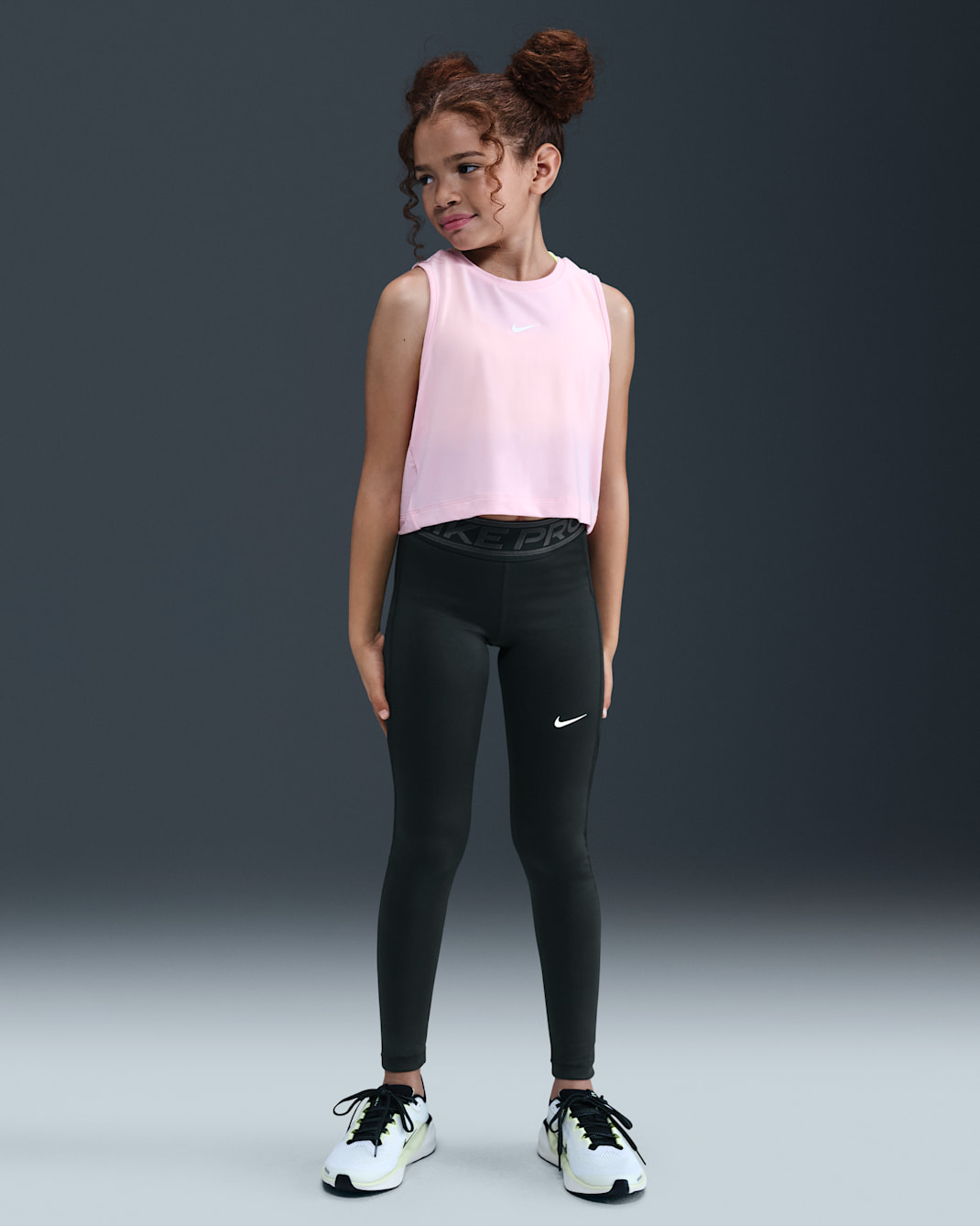 Leggings de tiro medio para niña Nike Pro - Negro/Gris humo oscuro/Blanco