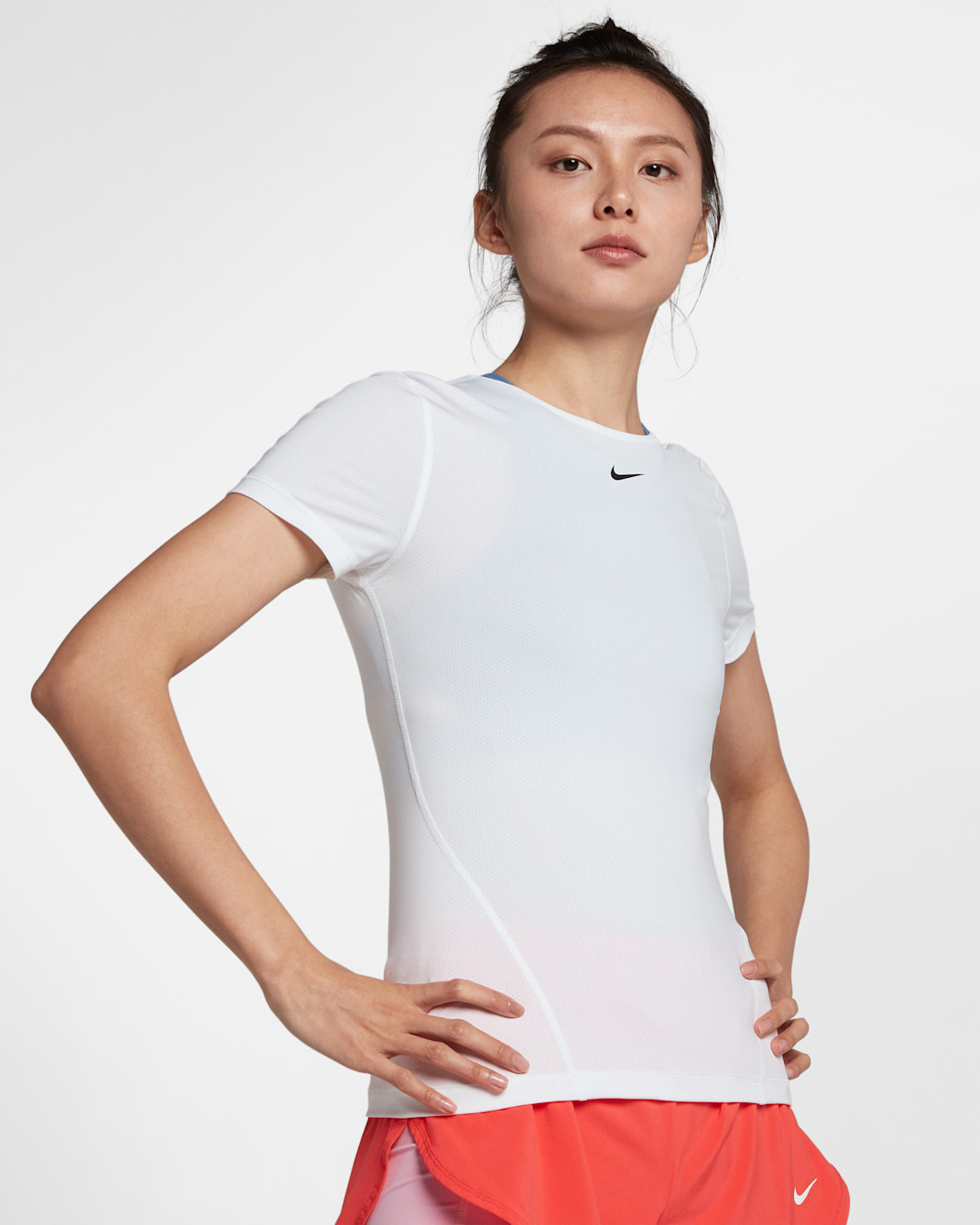 Nike Pro Women's Short-Sleeve Training Top - White/Black