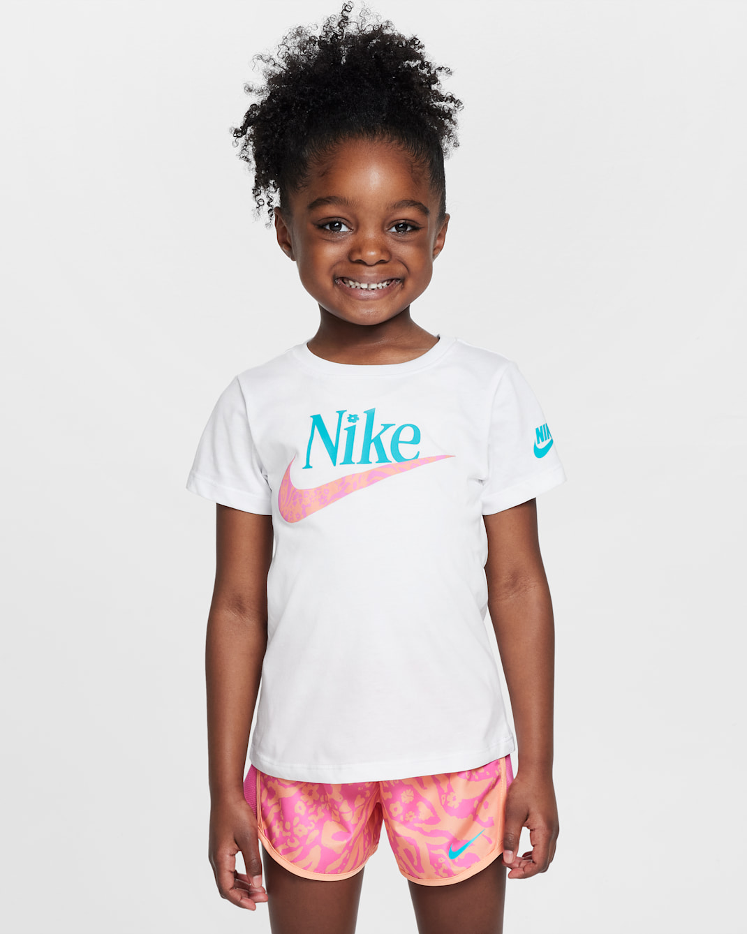 Playera Wildflower Futura para preescolar Nike - Blanco