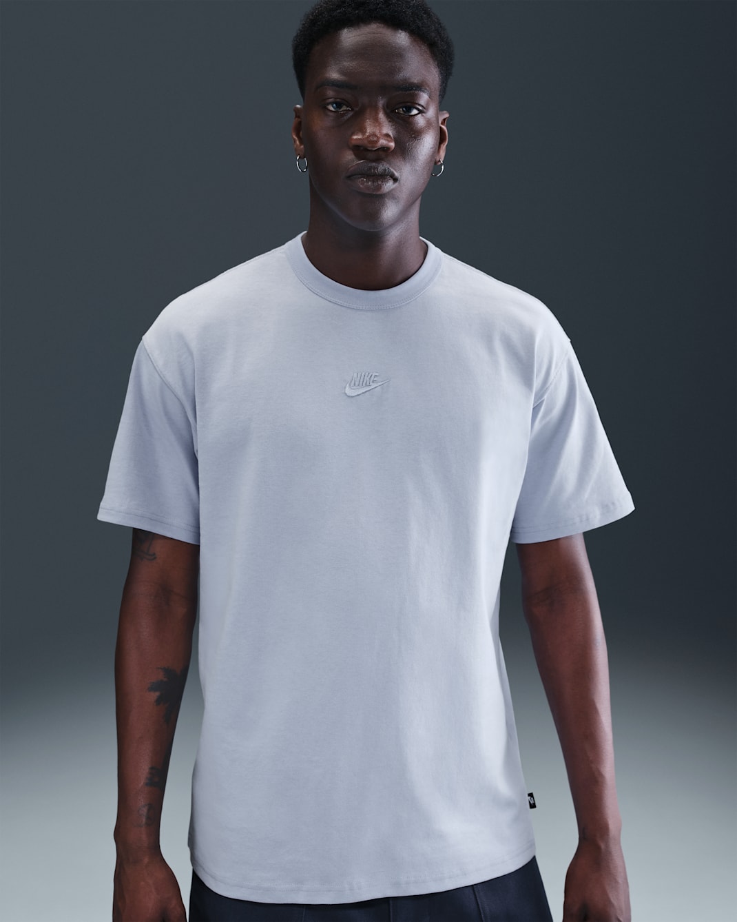 Playera para hombre Nike Sportswear Premium Essentials - Fantasma