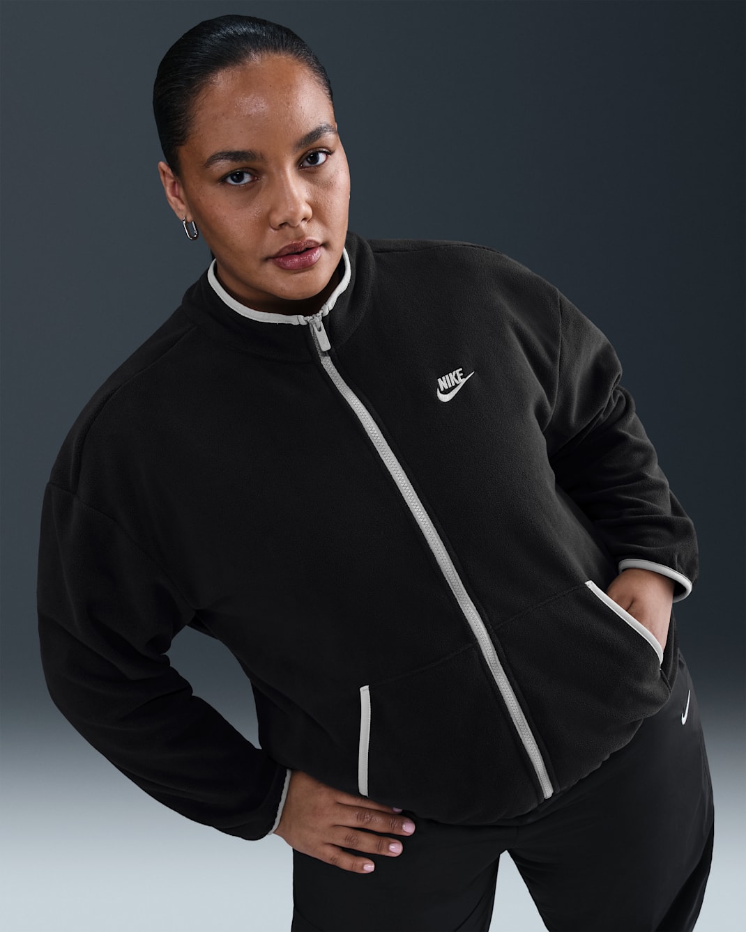 Nike Sportswear Club Fleece Women's Loose Cozy Track Jacket (Plus Size) - Black/College Grey