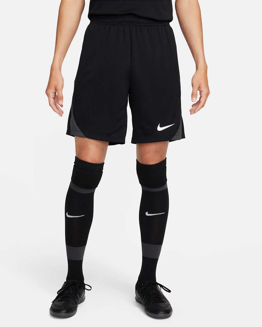 กางเกงฟุตบอลขาสั้น Dri-FIT ผู้ชาย Nike Strike - ดำ/ดำ/Anthracite/ขาว