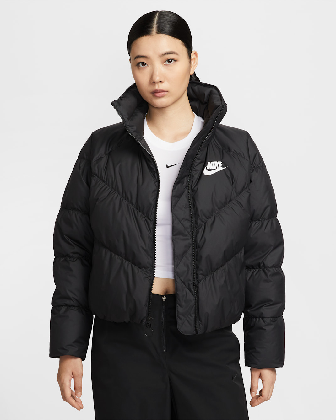ナイキ スポーツウェア ウィメンズ ルーズ ダウン ジャケット - ブラック/ホワイト