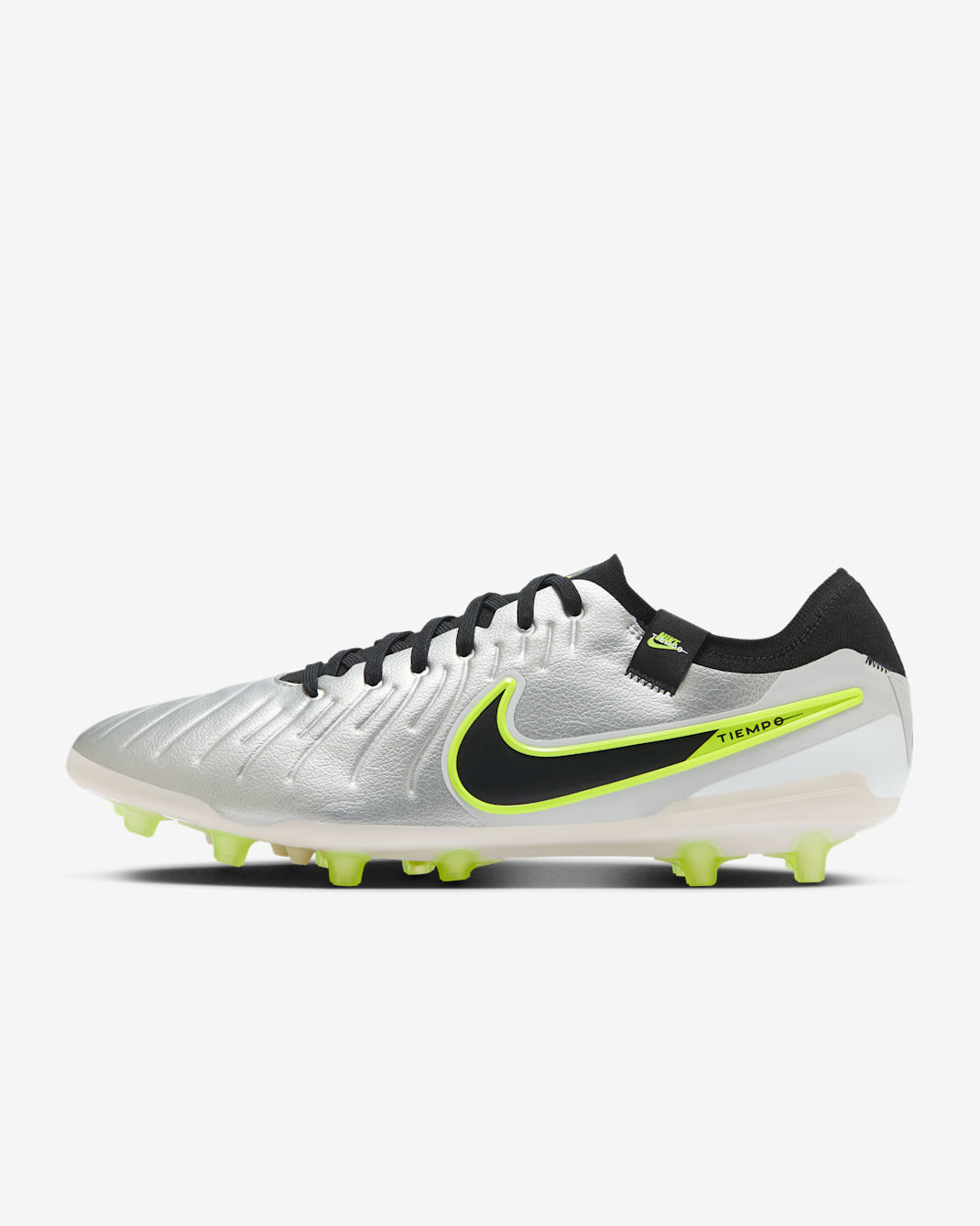 Nike Tiempo Legend 10 Pro Low-Top-Fußballschuh für Kunstrasen - Metallic Silver/Volt/Schwarz