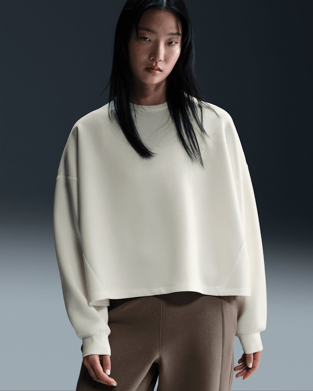 Nike 24.7 ImpossiblySoft Women's Dri-FIT Oversized Crew-Neck Top - Sail/Light Bone