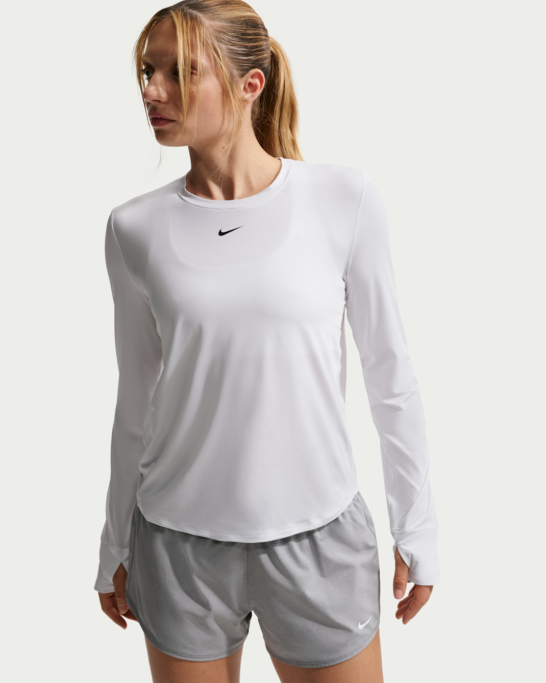 Nike One Classic Dri-FIT damestop met lange mouwen - Wit/Zwart