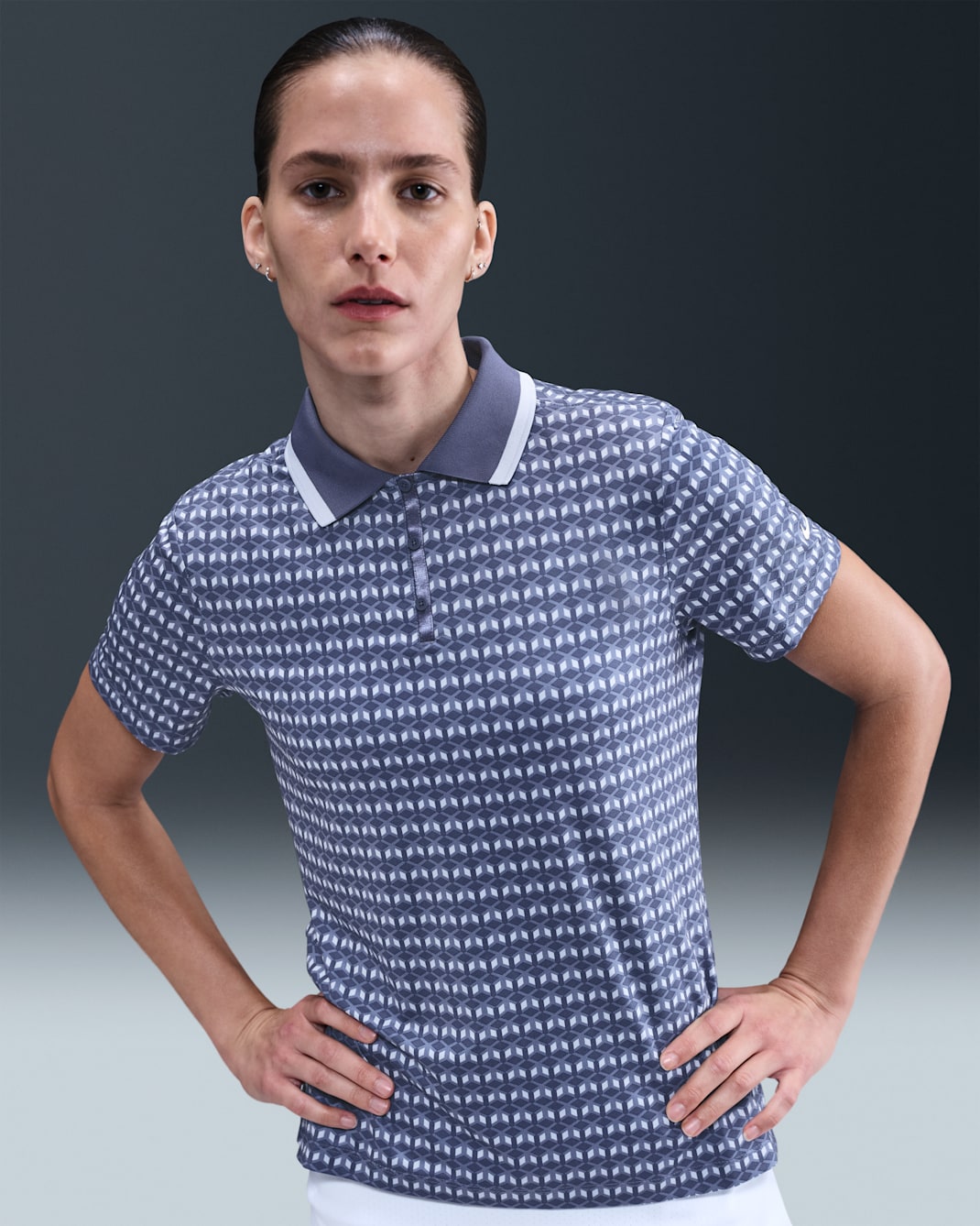 Polo de golf de manga corta Dri-FIT estampado para mujer Nike Tour - Morado arena/Blanco