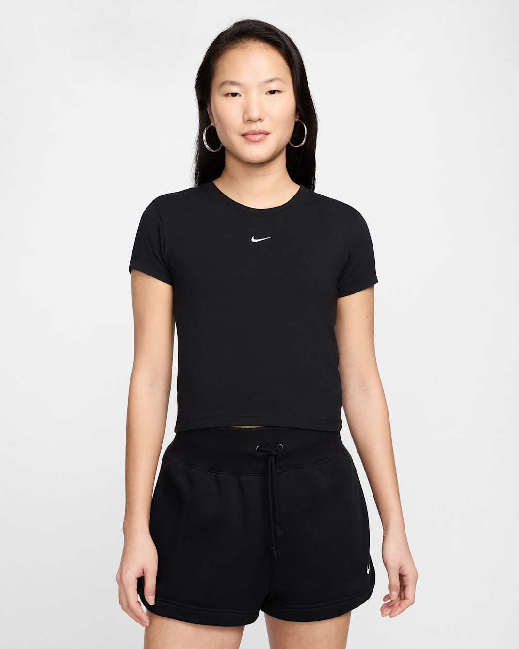 เสื้อยืดผู้หญิง Nike Sportswear Chill Knit - ดำ/ขาว