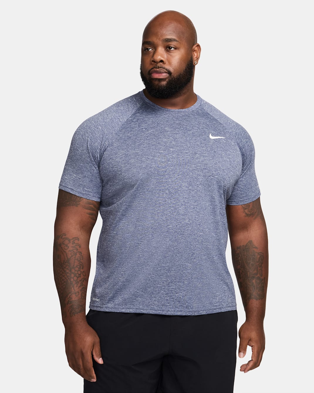 Playera de manga corta Dri-FIT UV para hombre (personas altas y tallas grandes) Nike Swim Hydroguard Essential - Azul marino medianoche