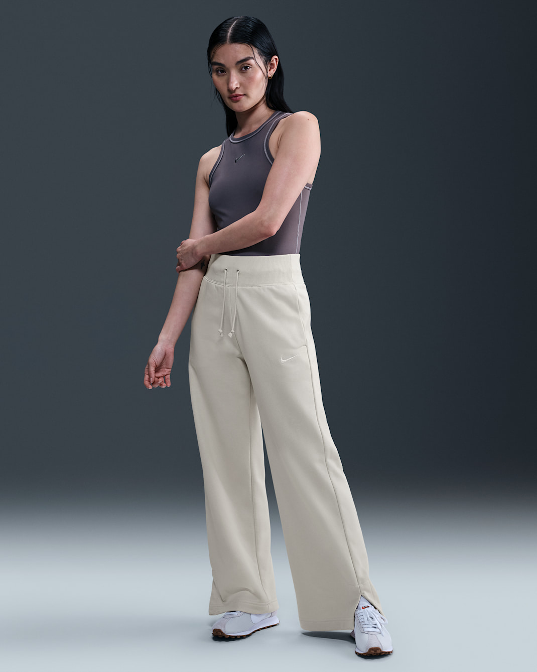 ナイキ スポーツウェア フェニックス フリース ウィメンズ ハイウエスト ワイドレッグ フレンチ テリー スウェットパンツ - ライトオールウッドブラウン/セイル