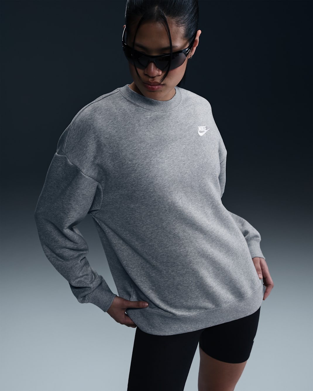 Nike Sportswear Club Fleece Women's Loose Crew-Neck Sweatshirt - Dark Grey Heather/White