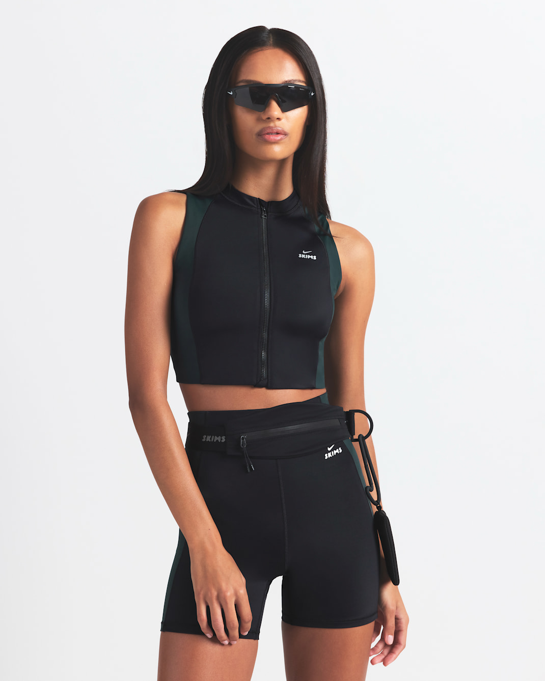 NikeSKIMS Shine Women's Front-Zip Bra - NSKM OBSIDIAN/NSKM DARK TEAL