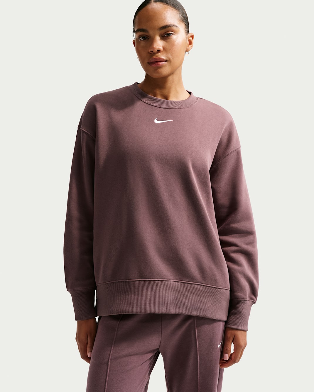 Nike Sportswear Phoenix Fleece Women's Oversized Crew-Neck Sweatshirt - Tattoo/Sail
