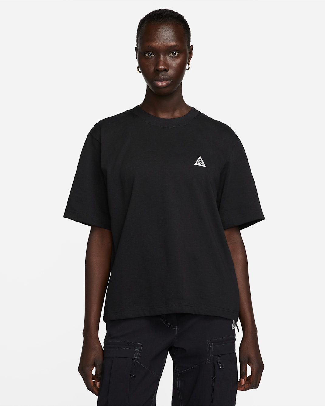 Nike ACG Women's Short-Sleeve T-Shirt - Black/Summit White