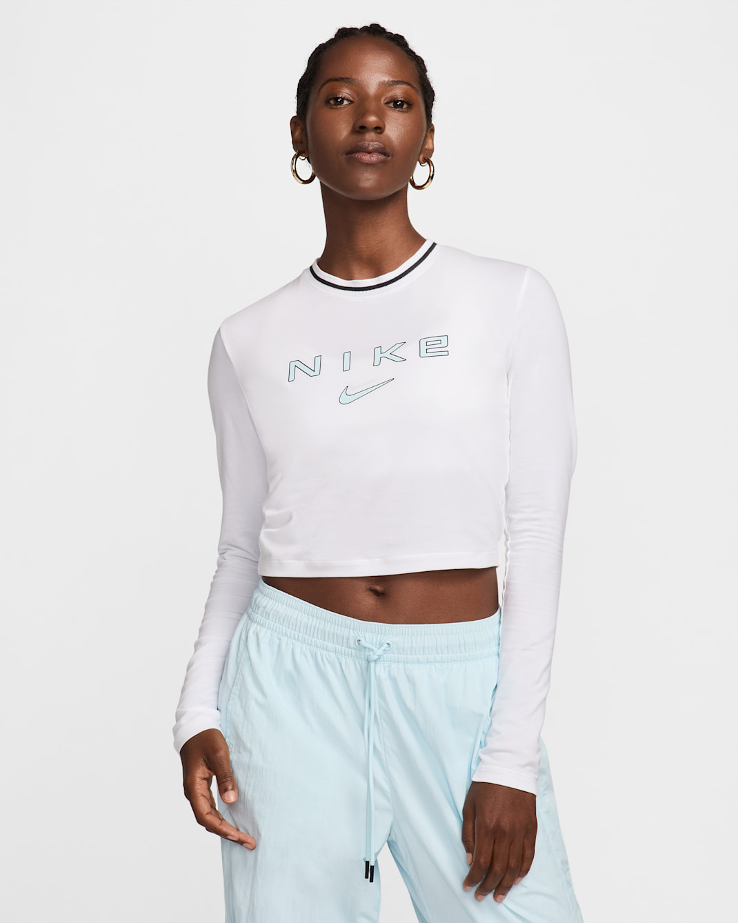 Nike Sportswear Chill Knit Women's Slim Long-Sleeve Cropped Graphic T-Shirt - White