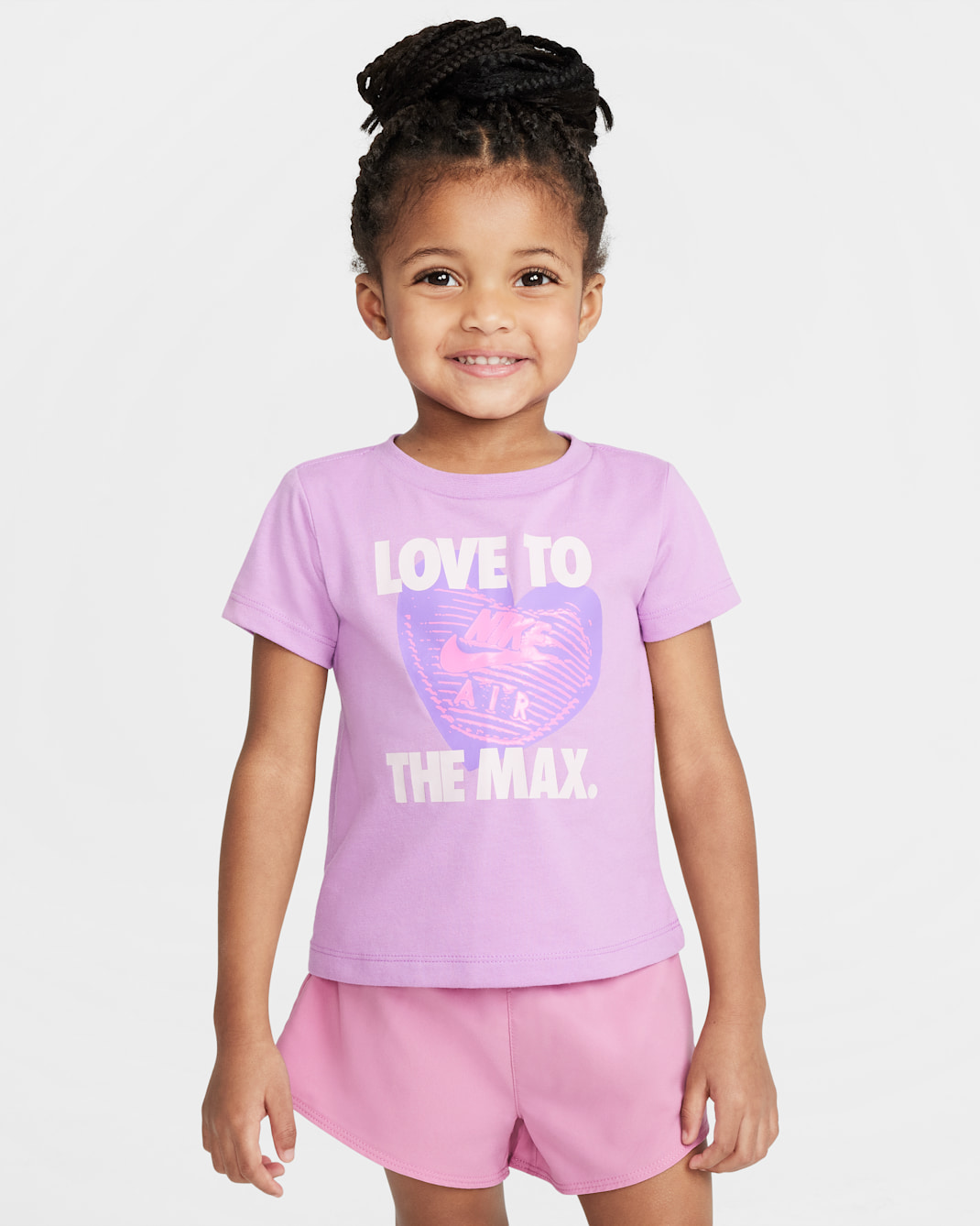 Playera con gráfico Lover to the Max para niños talla pequeña Nike - Fucsia enérgico