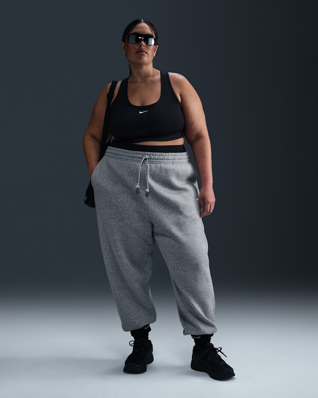 Nike Sportswear Phoenix Fleece Women's High-Waisted Oversized Tracksuit Bottoms (Plus Size) - Dark Grey Heather/Sail