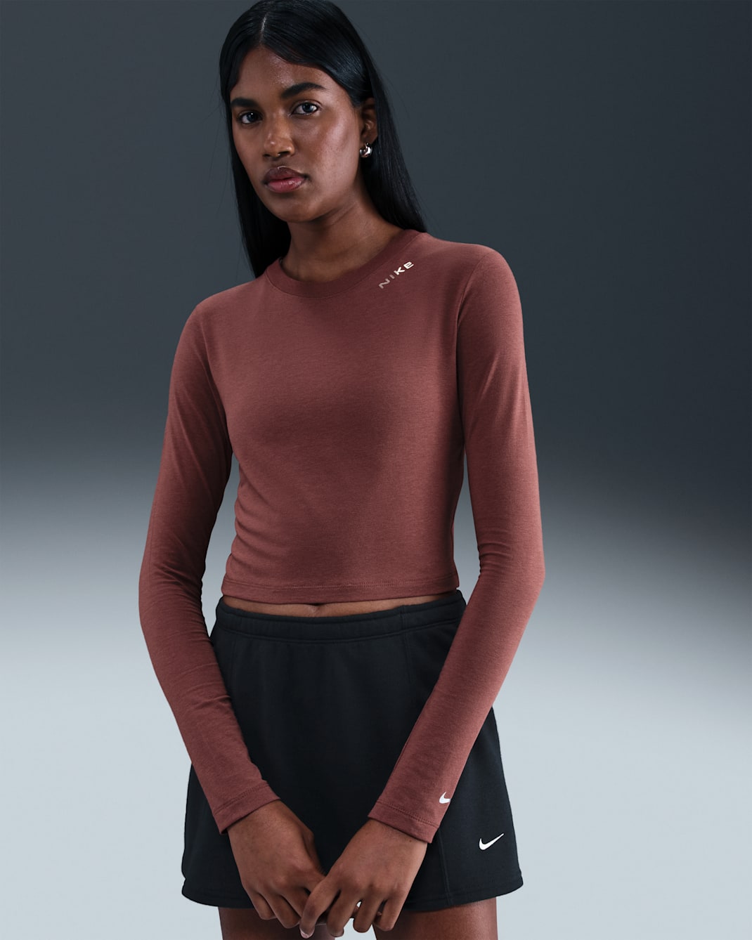 Playera de manga larga slim cropped para mujer Nike Sportswear Chill Knit - Rojo sepia