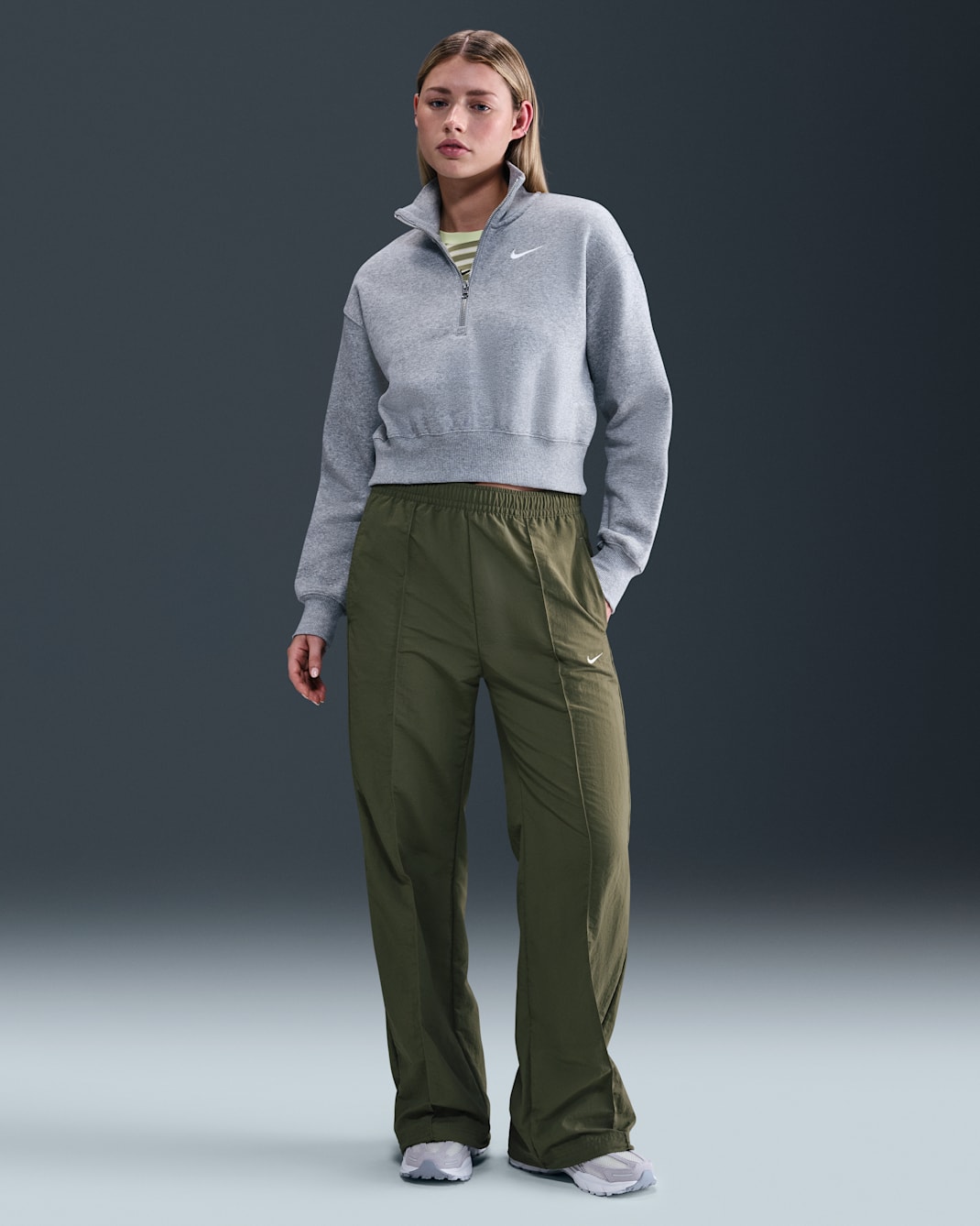 Nike Sportswear Everything Wovens Women's Mid-Rise Open-Hem Pants - Medium Olive/Sail