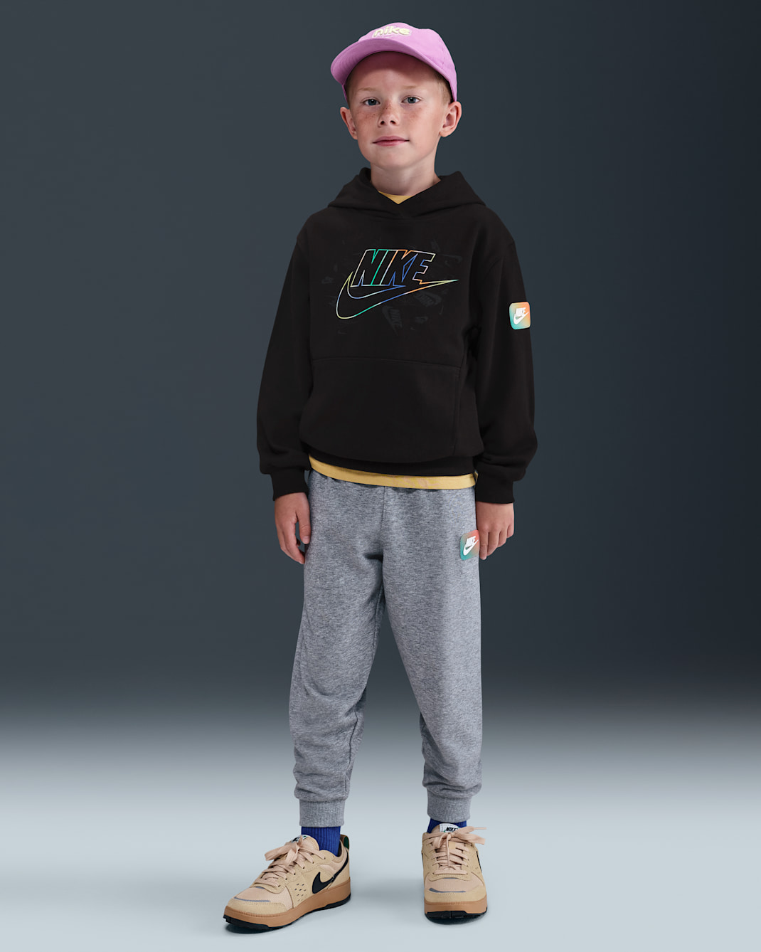 Nike Sportswear Reveal zweiteiliges French-Terry-Set mit Hose (jüngere Kinder) - Dark Grey Heather