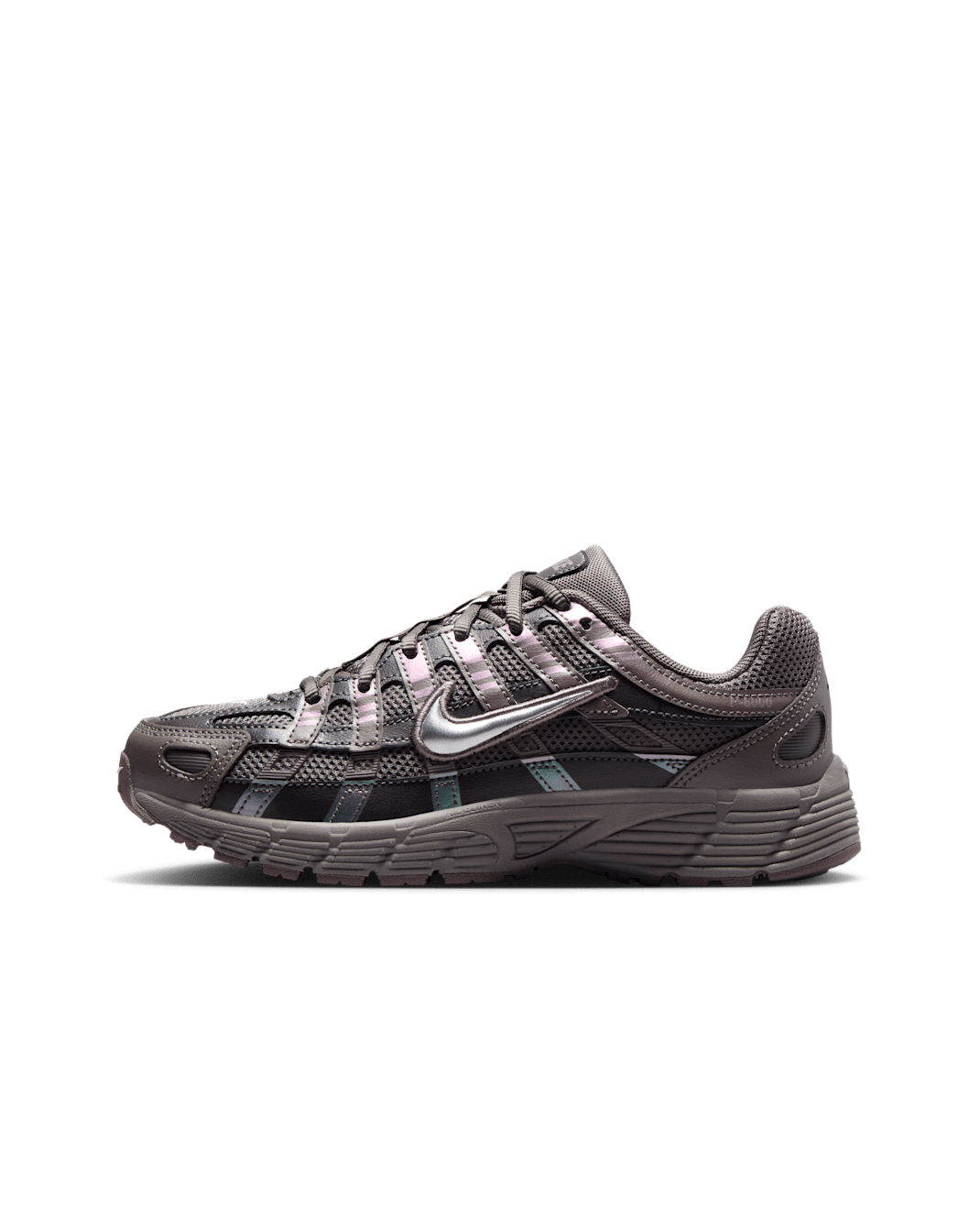 Nike P-6000 Schuh (ältere Kinder) - Cave Stone/Medium Ash/Flat Pewter/Metallic Silver