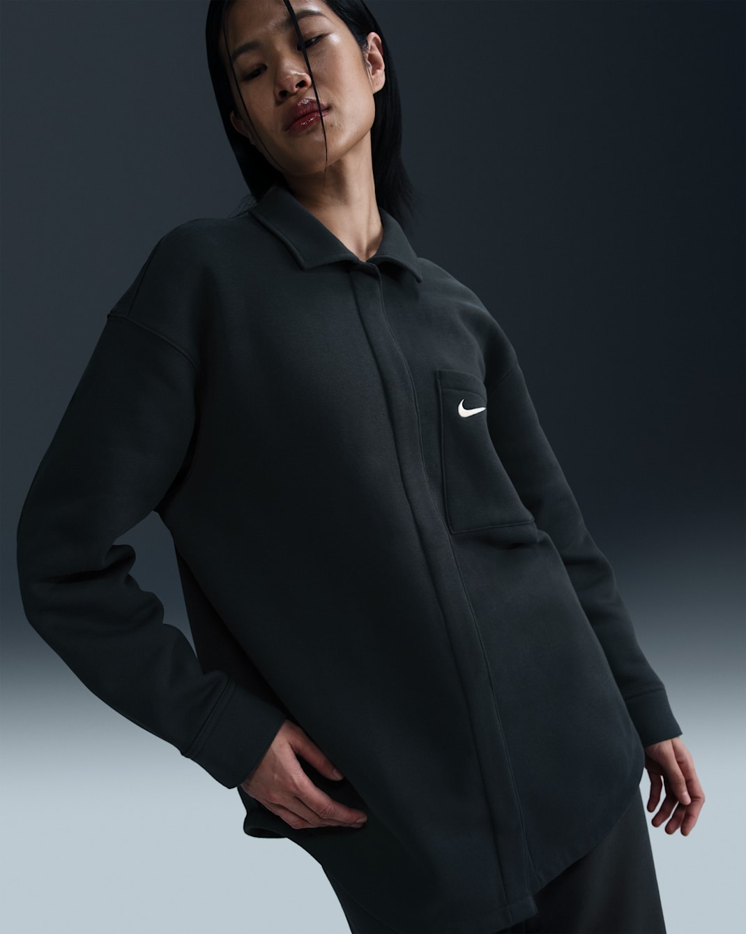 Chamarra tipo camisa oversized para mujer Nike Sportswear Phoenix Fleece - Negro/Vela