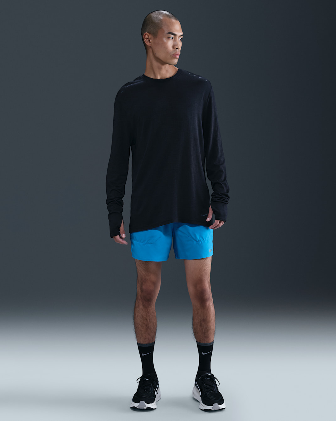 ナイキ Dri-FIT ストライド メンズ 13cm ランニングショートパンツ (インナー付き) - ブルーヒーロー/ブラック