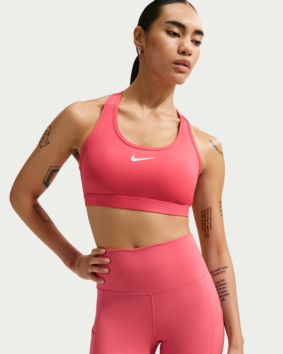 Nike Swoosh Medium Support Women's Padded Sports Bra - Sea Coral/White