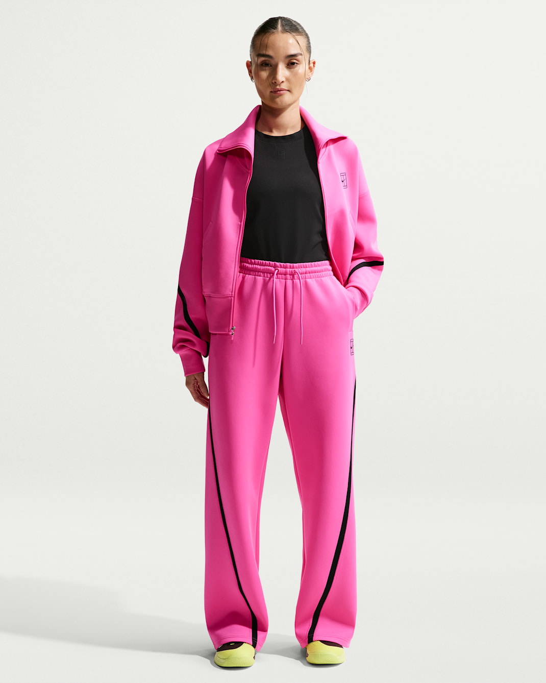 Calças de ténis de cintura normal Dri-FIT Nike Advantage para mulher - Fúchsia Laser/Preto