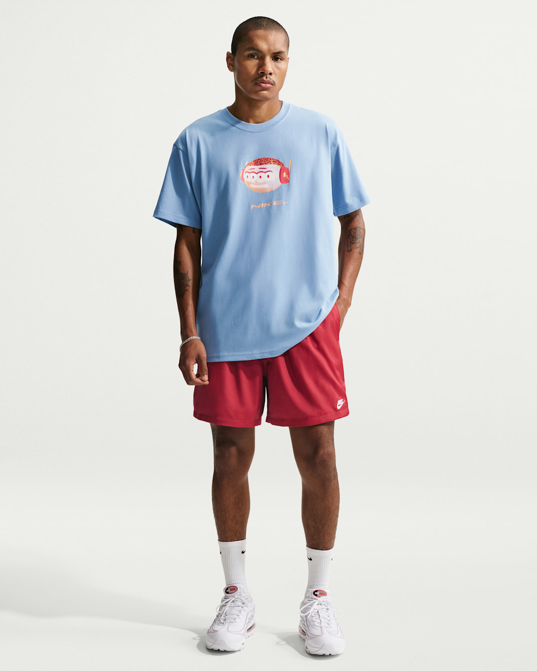 Pánské volné tkané kraťasy Nike Club - Team Crimson/Bílá