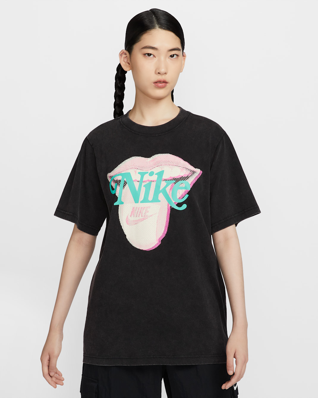 Nike Sportswear Essential Women's T-Shirt - Black