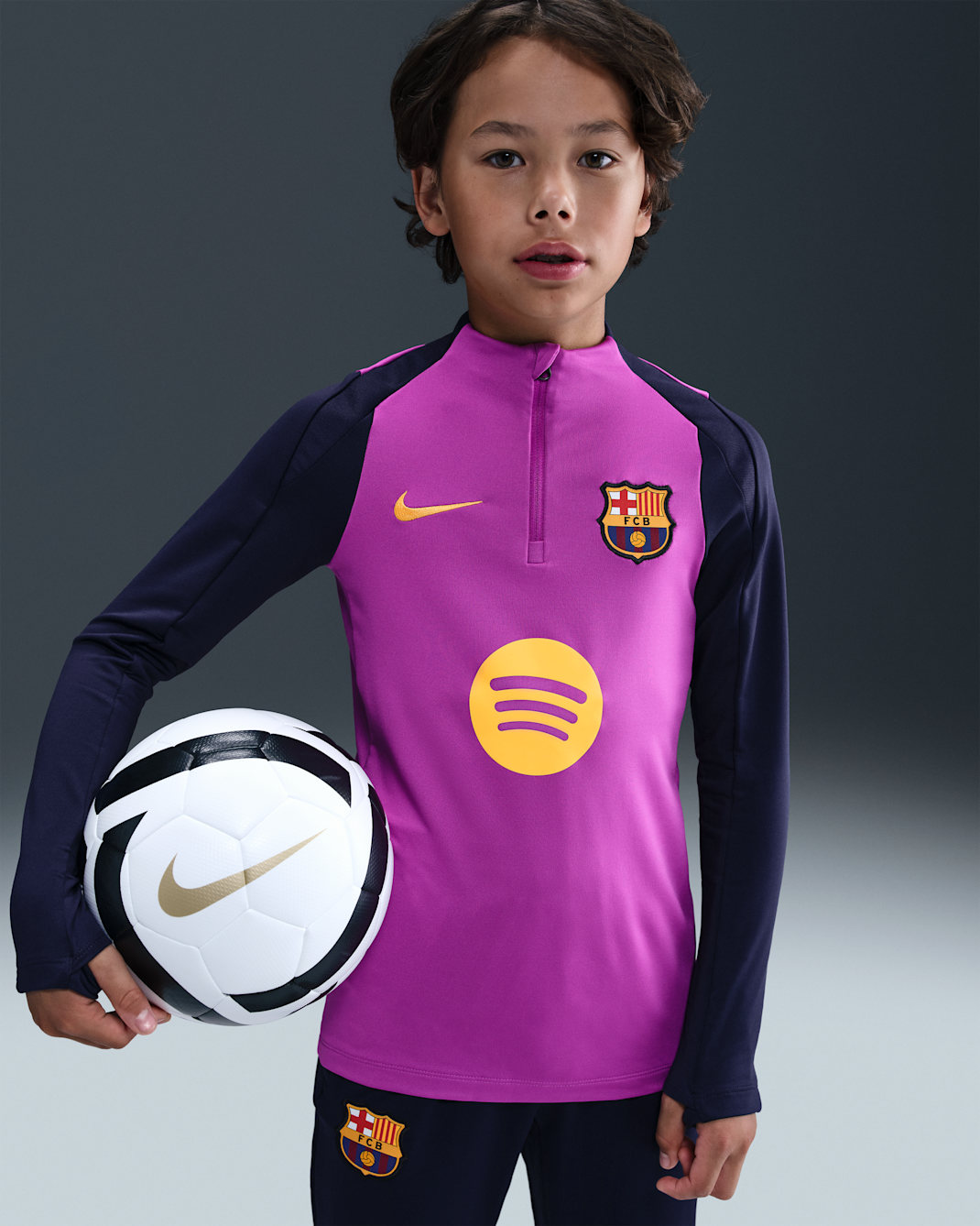 FC Barcelona Strike Nike Dri-FIT Fußball-Drill-Oberteil (ältere Kinder) - Vivid Purple/Imperial Purple/Imperial Purple/Midwest Gold