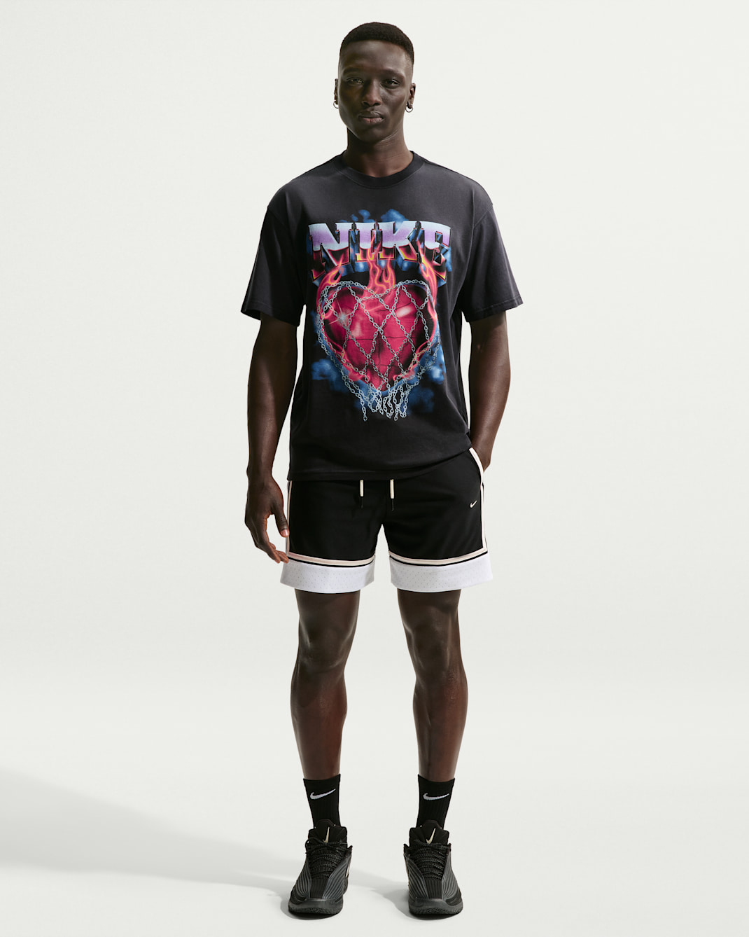 Nike Standard Issue Men's Dri-FIT 15cm (approx.) Basketball Shorts - Black/White/Pale Ivory/Pale Ivory