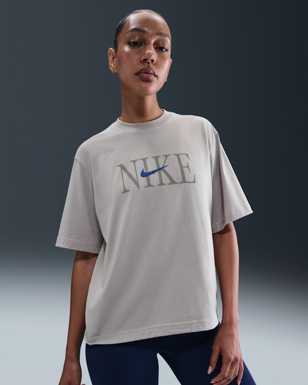 Nike Sportswear Essential Women's Boxy Graphic T-Shirt - College Grey/Game Royal