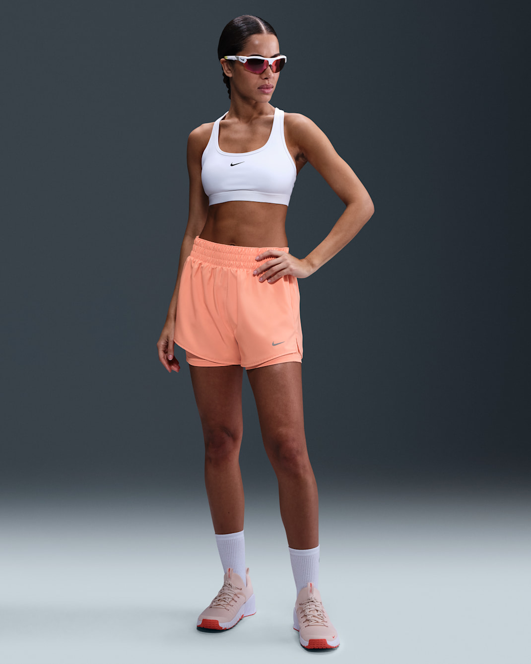 Shorts Dri-FIT 2-in-1 a vita alta 8 cm Nike One – Donna - Apricot Agate