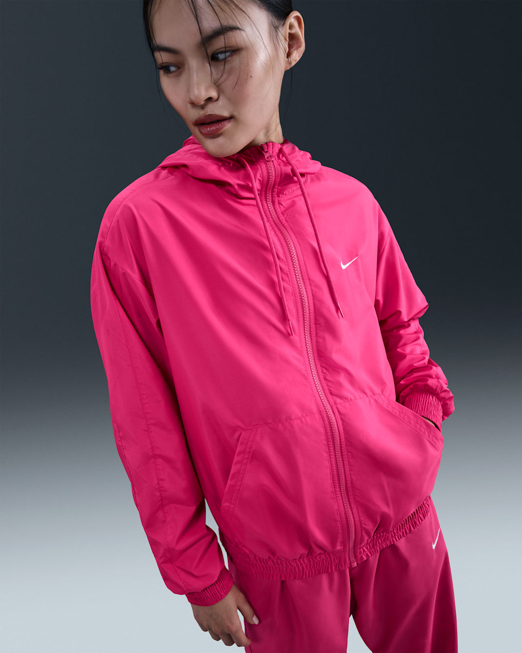 Nike Sportswear Classic Wovens Women's Loose UV Hooded Jacket - Rush Pink/Sail