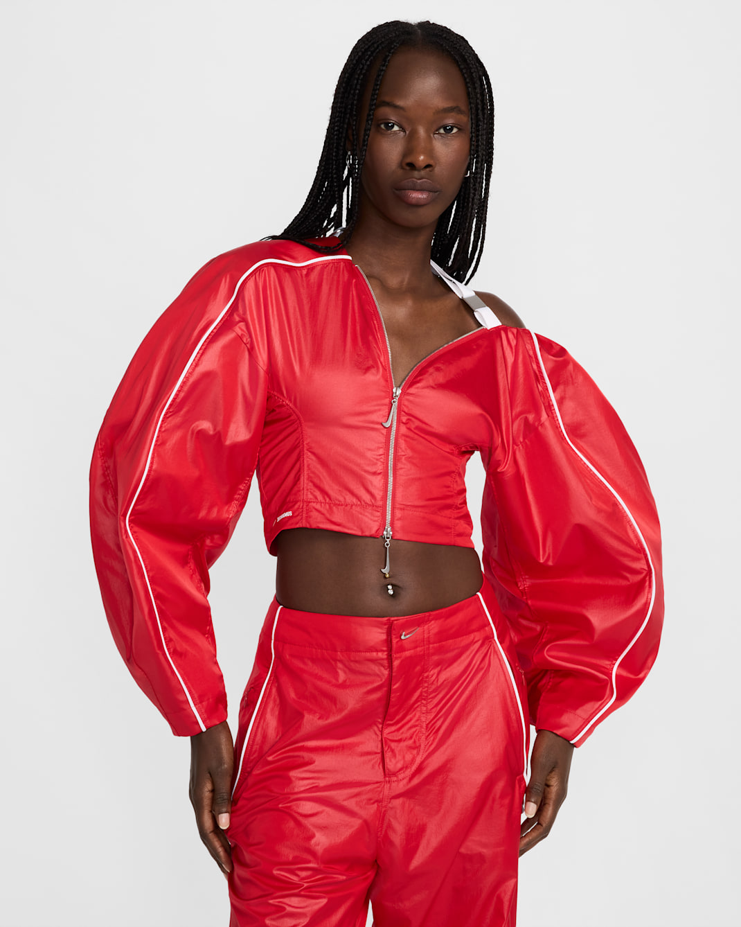 ナイキ x ジャックムス ウィメンズ トラックジャケット - ユニバーシティレッド/ホワイト
