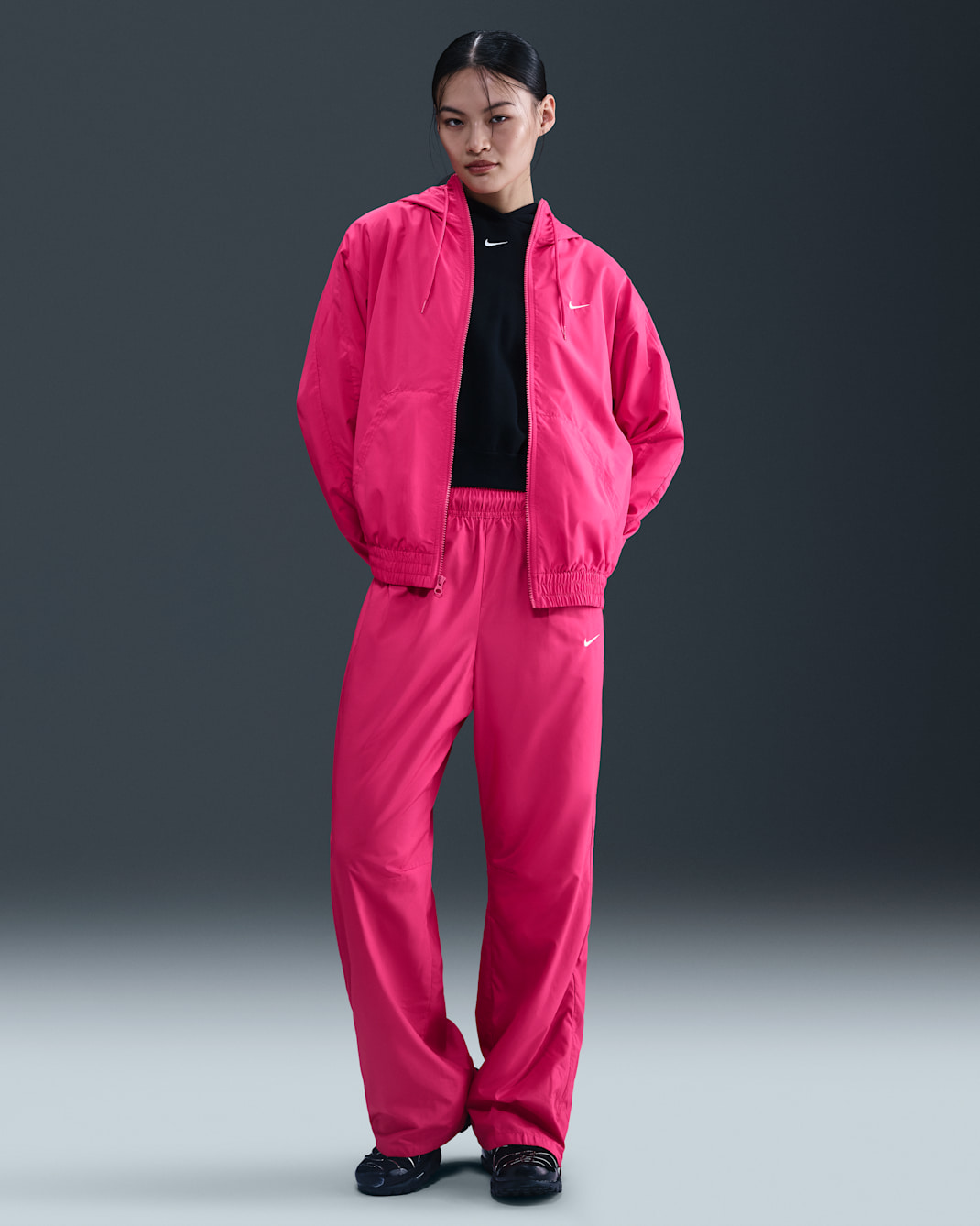 Pants de tiro medio con dobladillo abierto para mujer Nike Sportswear Classic - Rosa enérgico/Vela