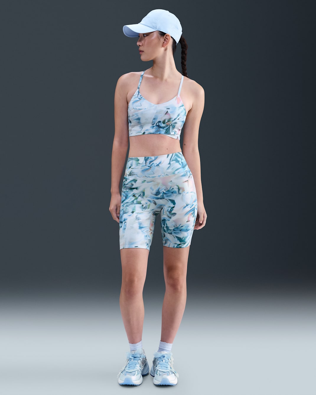 Nike Universa Women's Artist Collection High-Waisted 8" Biker Shorts - Blue Tint