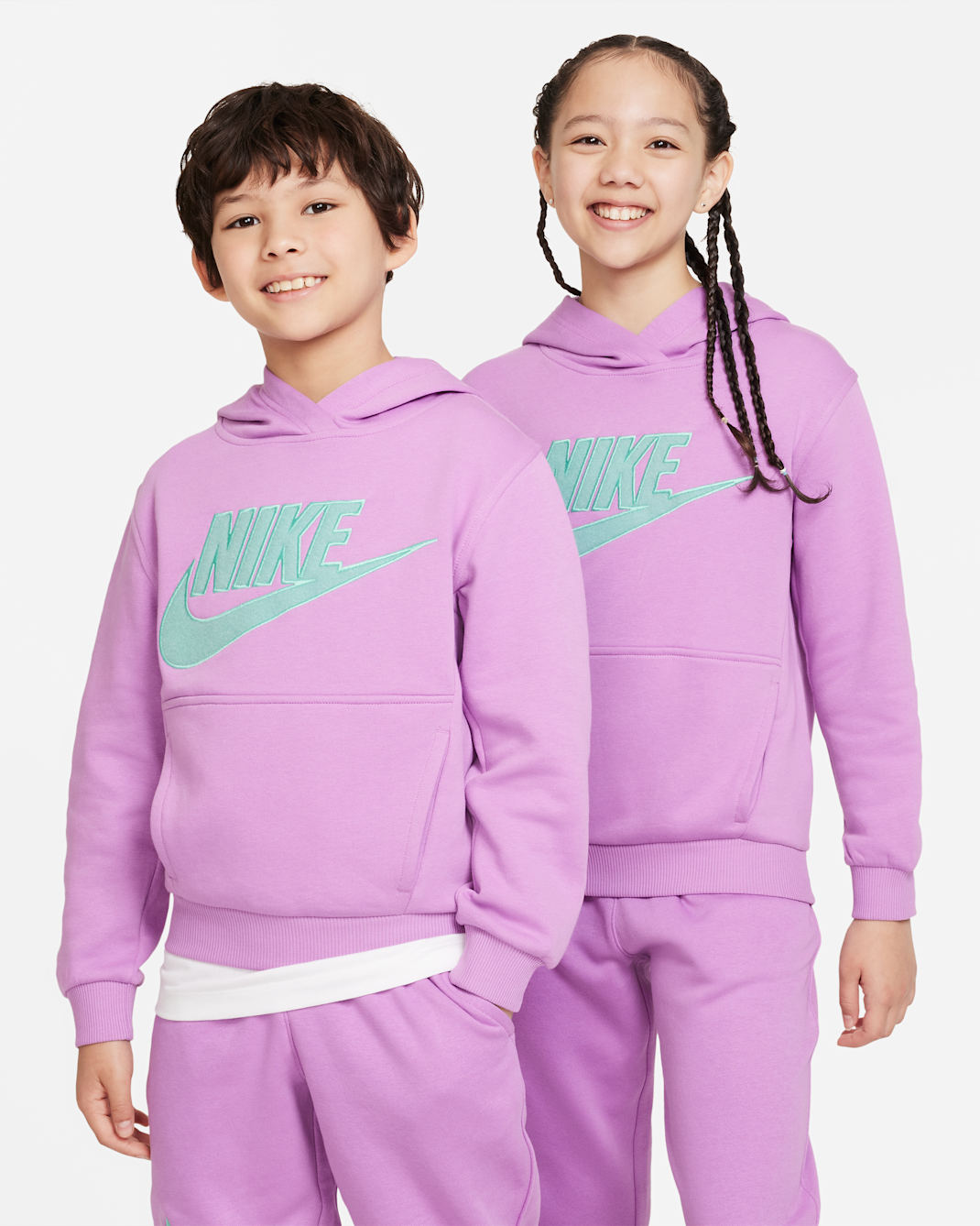 Nike Sportswear Club Fleece Older Kids' Hoodie - Rush Fuchsia/Emerald Rise