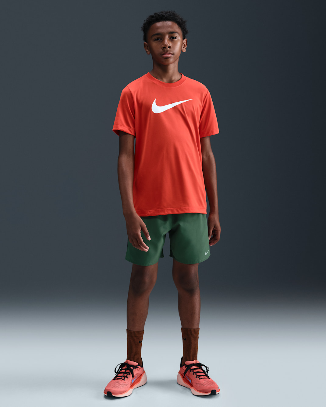 Nike Dri-FIT Challenger Trainingsshorts für ältere Kinder (Jungen) - Fir/Schwarz