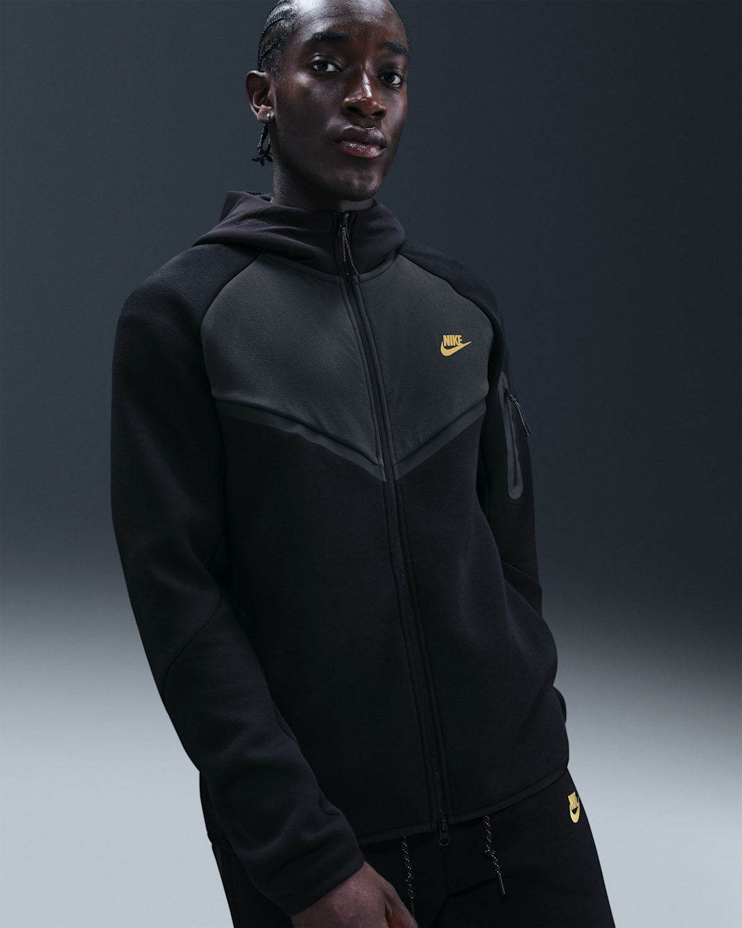 Nike Tech Jaqueta Windrunner amb cremallera completa de teixit Fleece - Home - Negre/Dark Smoke Grey/Or metal·litzat