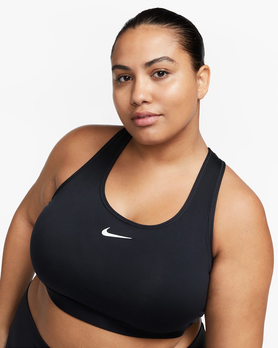 Nike Swoosh-sports-bh med medium støtte til kvinder (plus size) - sort/hvid