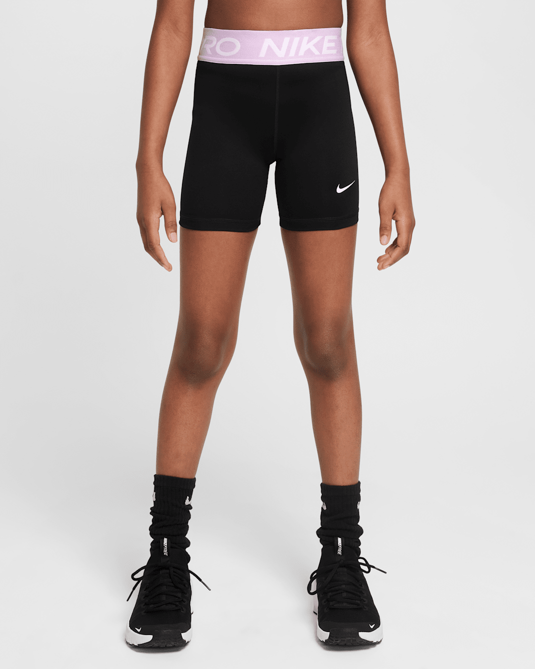 Shorts para niña Nike Pro - Negro/Muñeca/Blanco