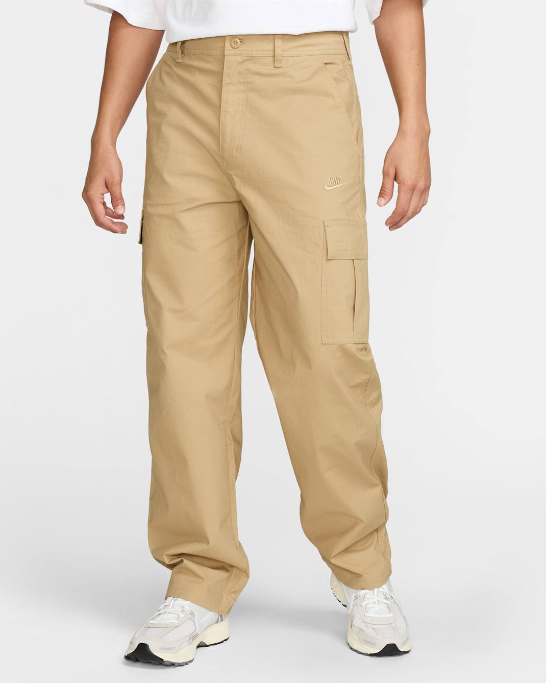 Nike Club Men's Cargo Pants - Parachute Beige/Parachute Beige