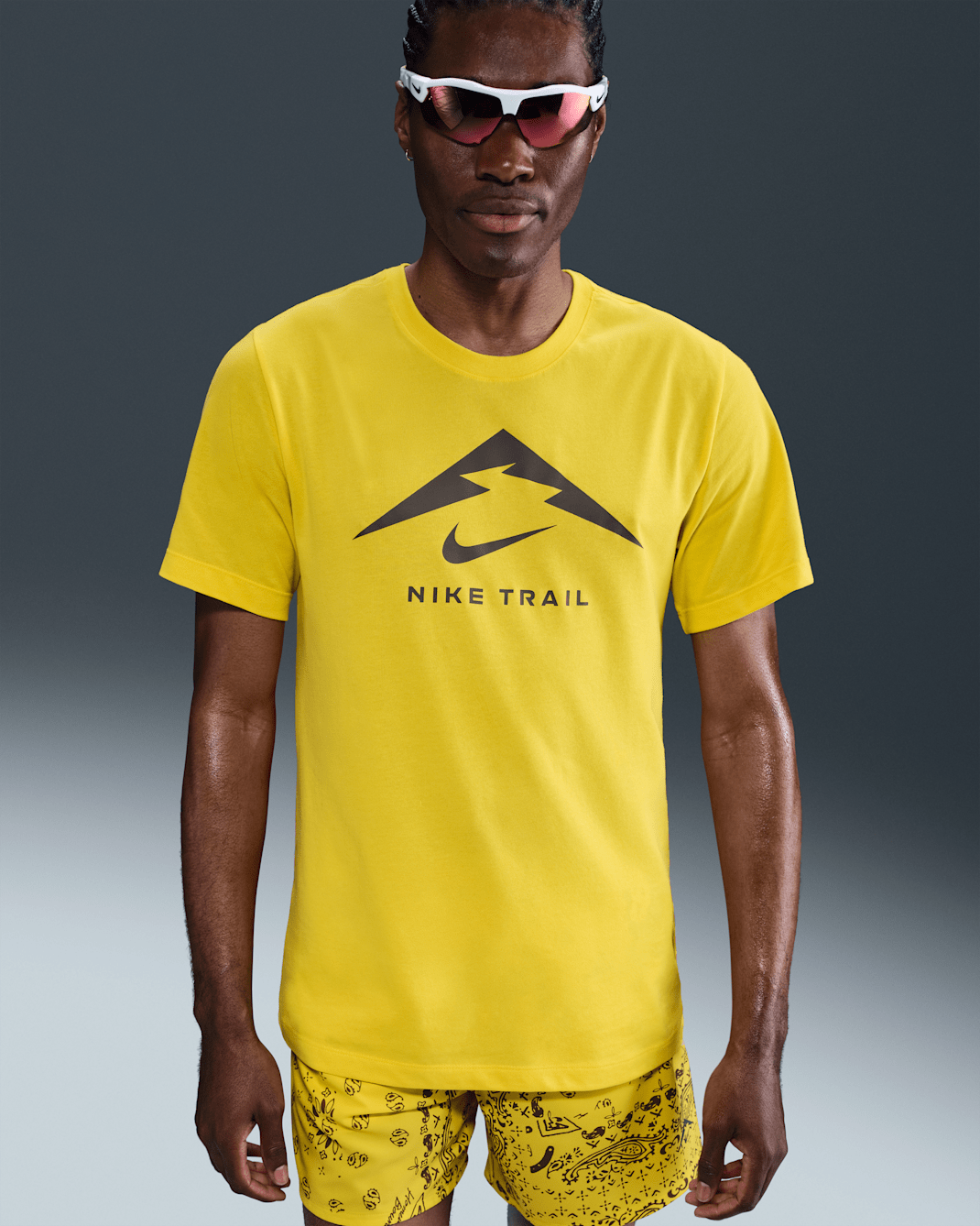 Nike Dri-FIT メンズ トレイル ランニング Tシャツ - ライトニング/ライトニング