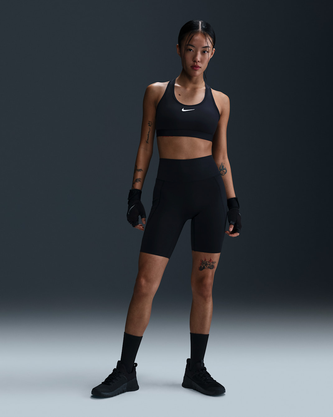 Nike Universa Women's High-Waisted 20.5cm (approx.) Biker Shorts with No Front Seam - Black/Anthracite/Dark Smoke Grey