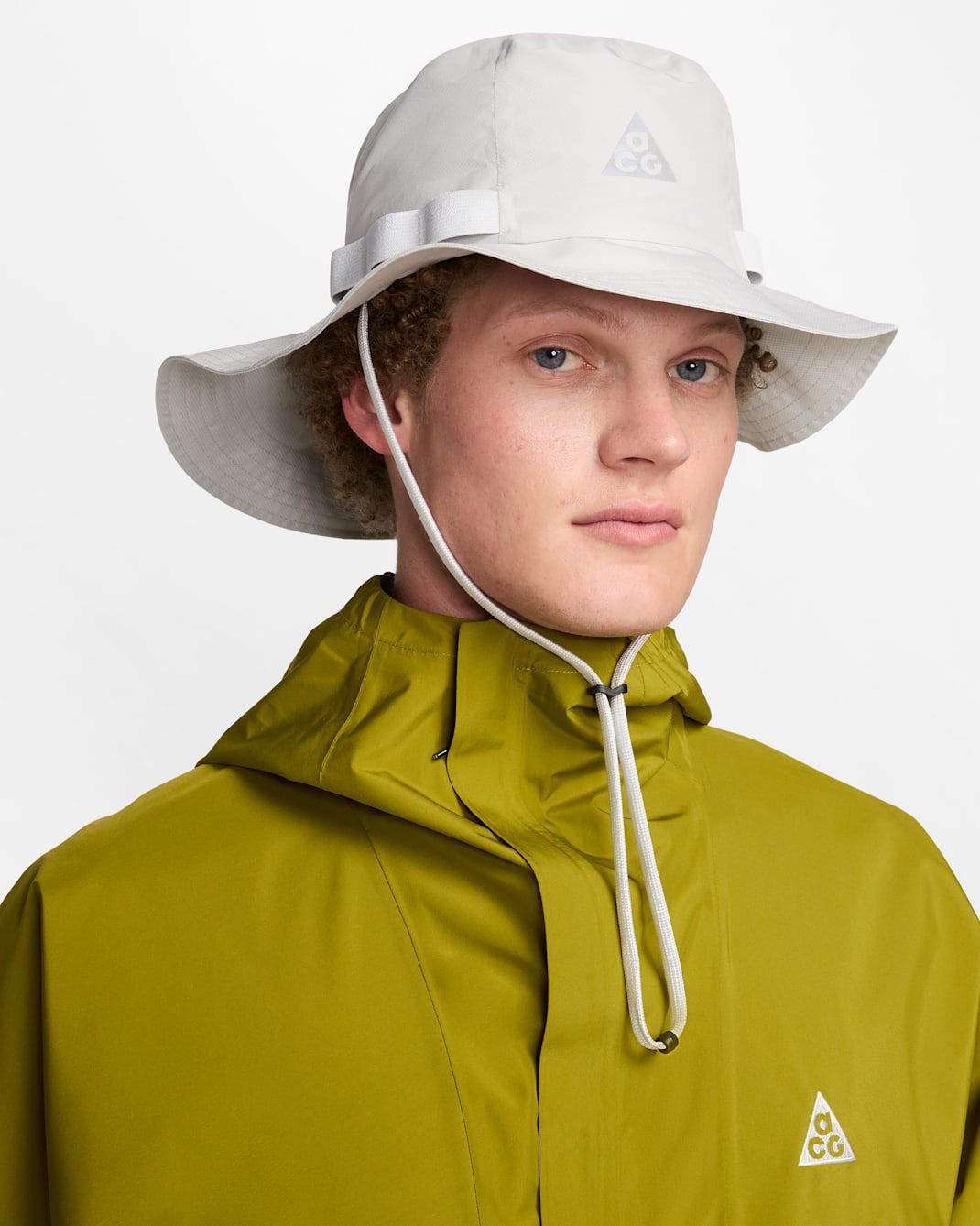 ナイキ ACG エイペックス Storm-FIT ADV バケットハット - フォトンダスト